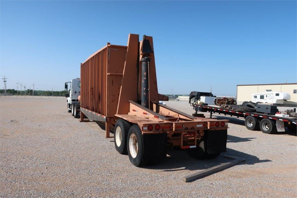 DADE Auctions - 1995 E-Z Crusher A+ Car Crusher