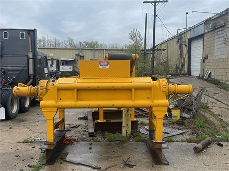 Unknown Dual Shaft Hook Shear Shredder