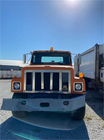 1993 International 2554 Roll Off Truck