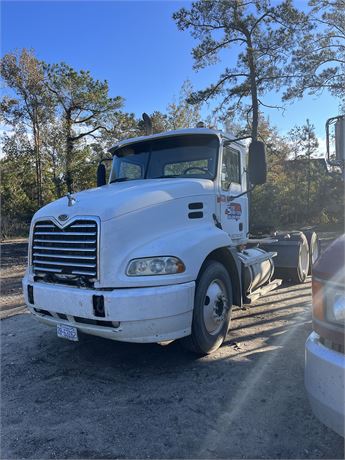 2006 Mack CXN