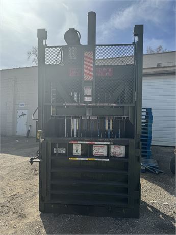 Philadelphia Tramrail 3400 HD Vertical Baler