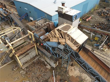 1989 Metso 74x104 Hammermill Shredder