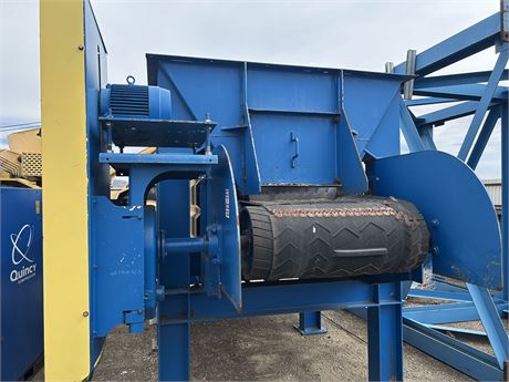2013 US Conveyor Feed Hopper