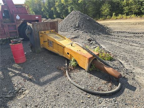 Indeco Hydraulic Hammer Attachment