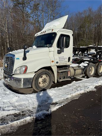 2014 Freightliner Cascadia Daycab